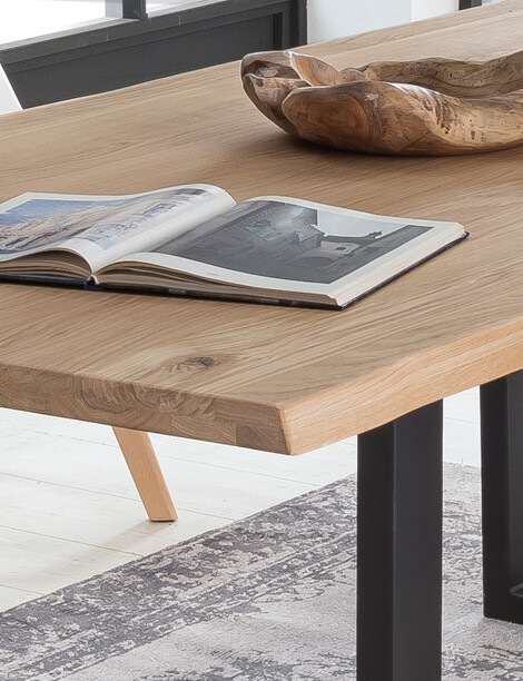 Baumkante-Esstisch TABLES & CO 140 x 80 cm Wildeiche