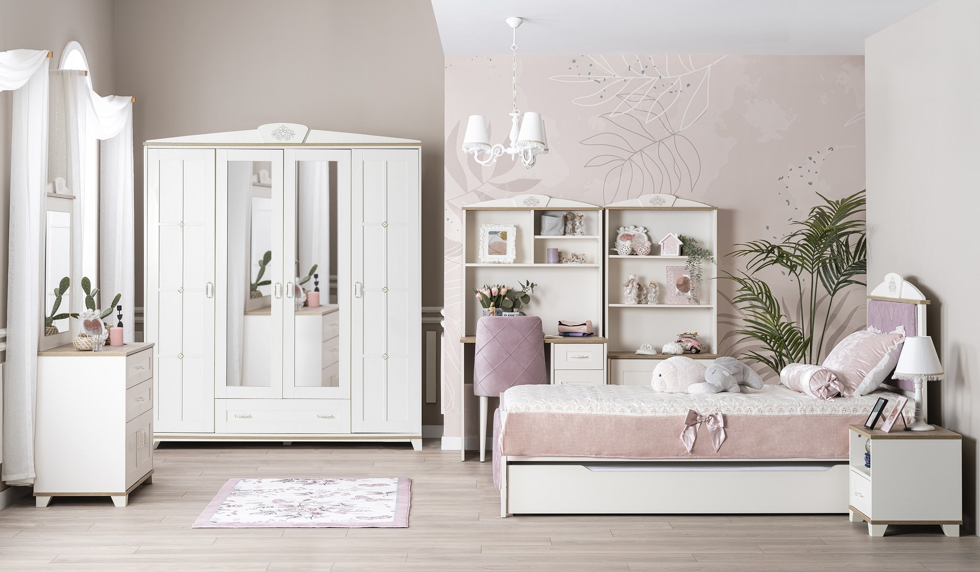 Kleiderschrank Freya 4-Türig in Weiß