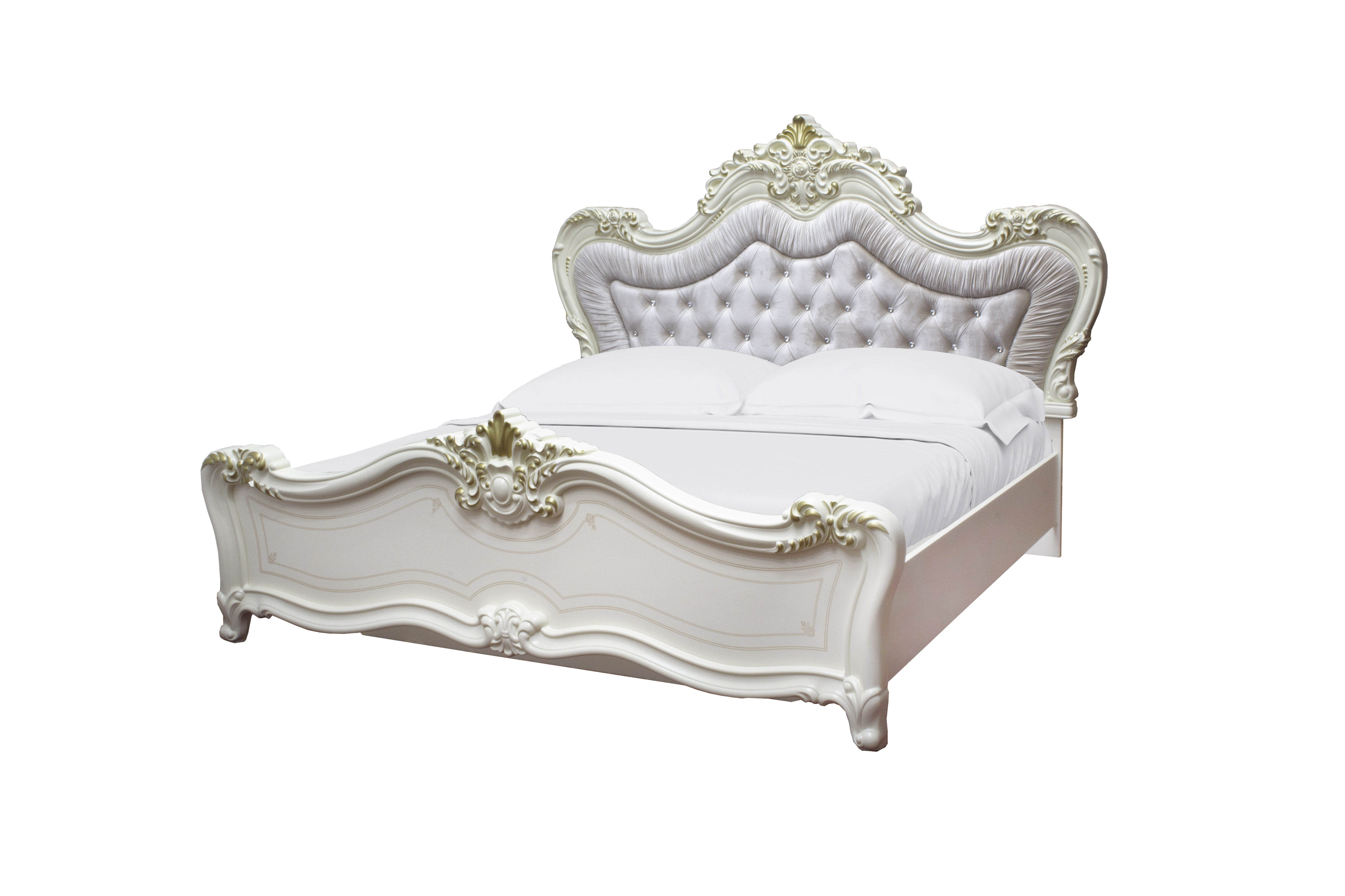 Cremefarbenes Barock-Bett mit barockem Kopfteil.