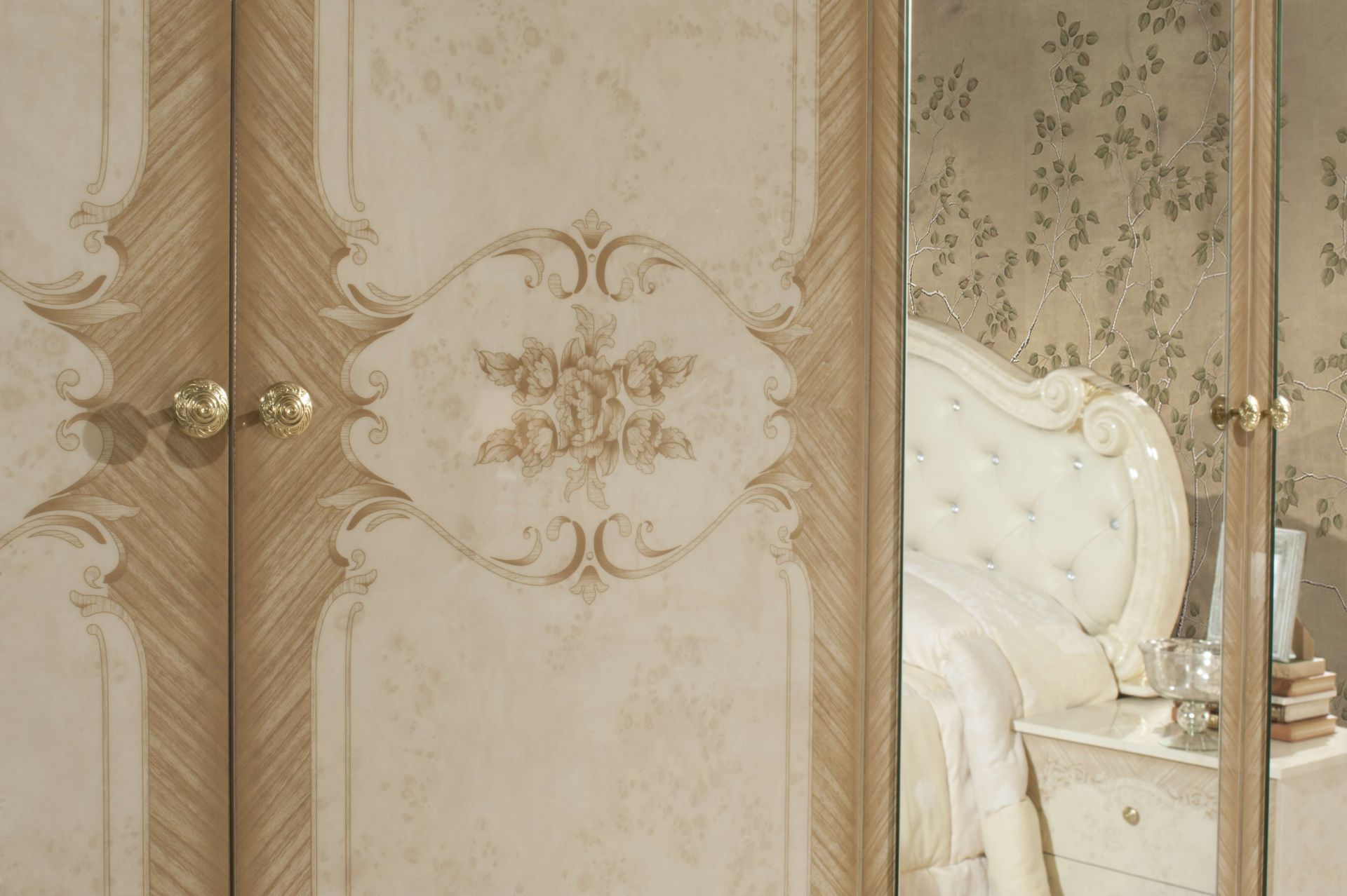 Barock Schlafzimmer-Set Serafina in Beige 6-Teilig